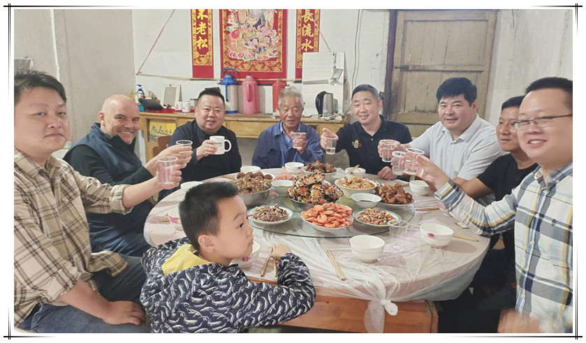 暖心！集團董事長與外籍專家同慶雙節(jié)